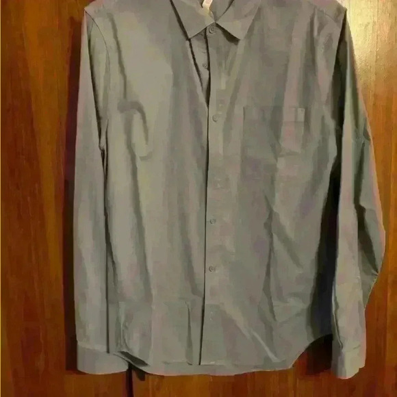 SOLD!!!! BULK  LULULEMON SHIRTS men’s shirts Med  & Large sizes. - Picture 14 of 15